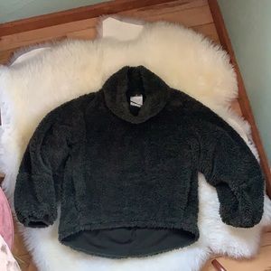 Lululemon warm restore Sherpa (EUC) Size XS